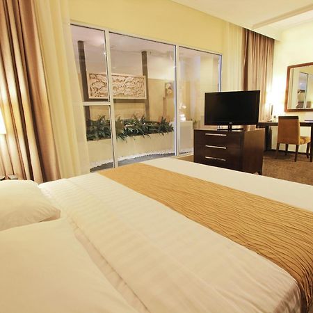 Harmoni One Convention Hotel And Service Apartments Batam Rum bild